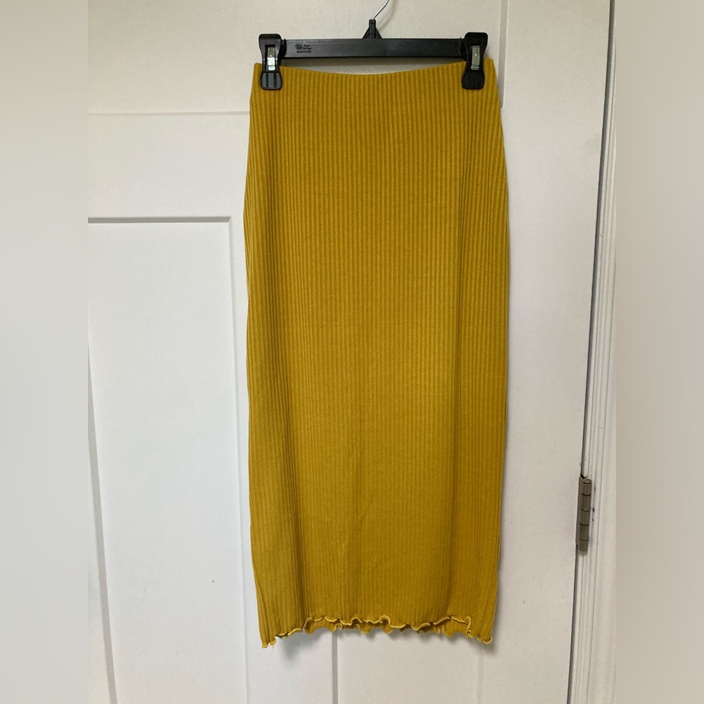GOOD LUCK GEM 💛 Ribbed Lettuce Edge Skirt - Picture 6 of 14